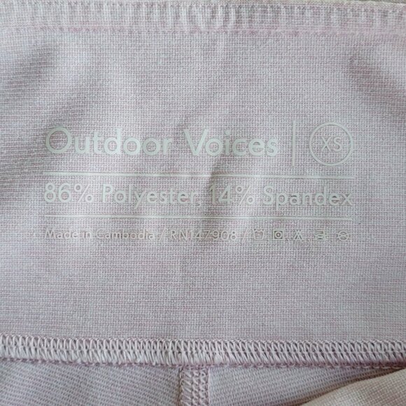 Outdoor Voices Colorblock Capri leggings in tulip, dahlia, and wisteria size XS - Picture 11 of 12